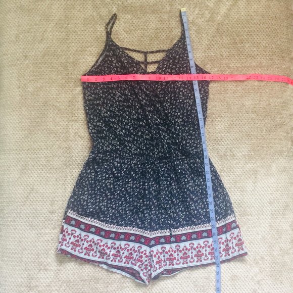 Lilly Morgan Floral Romper - Picture 5 of 8